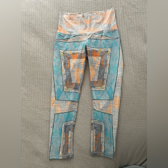 Niyama Sol Colorful Patterned Pants Set of 3 plus All Access Sports Bra - Picture 2 of 5